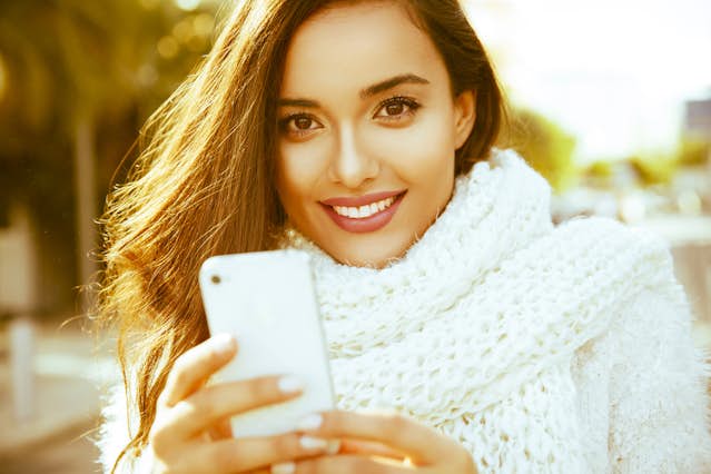 専門家監修 職場の女性に彼氏がいるかどうかの見分け方はこれ！彼氏がいる女性の10の特徴シッテクbyムーンカレンダー生理・恋愛・美容 女性 のリアルを毎日お届け