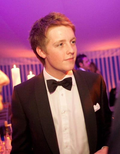 ヒューグロブナー」のアイデア 8 件セレブ, 有名人, ウェストミンスタ