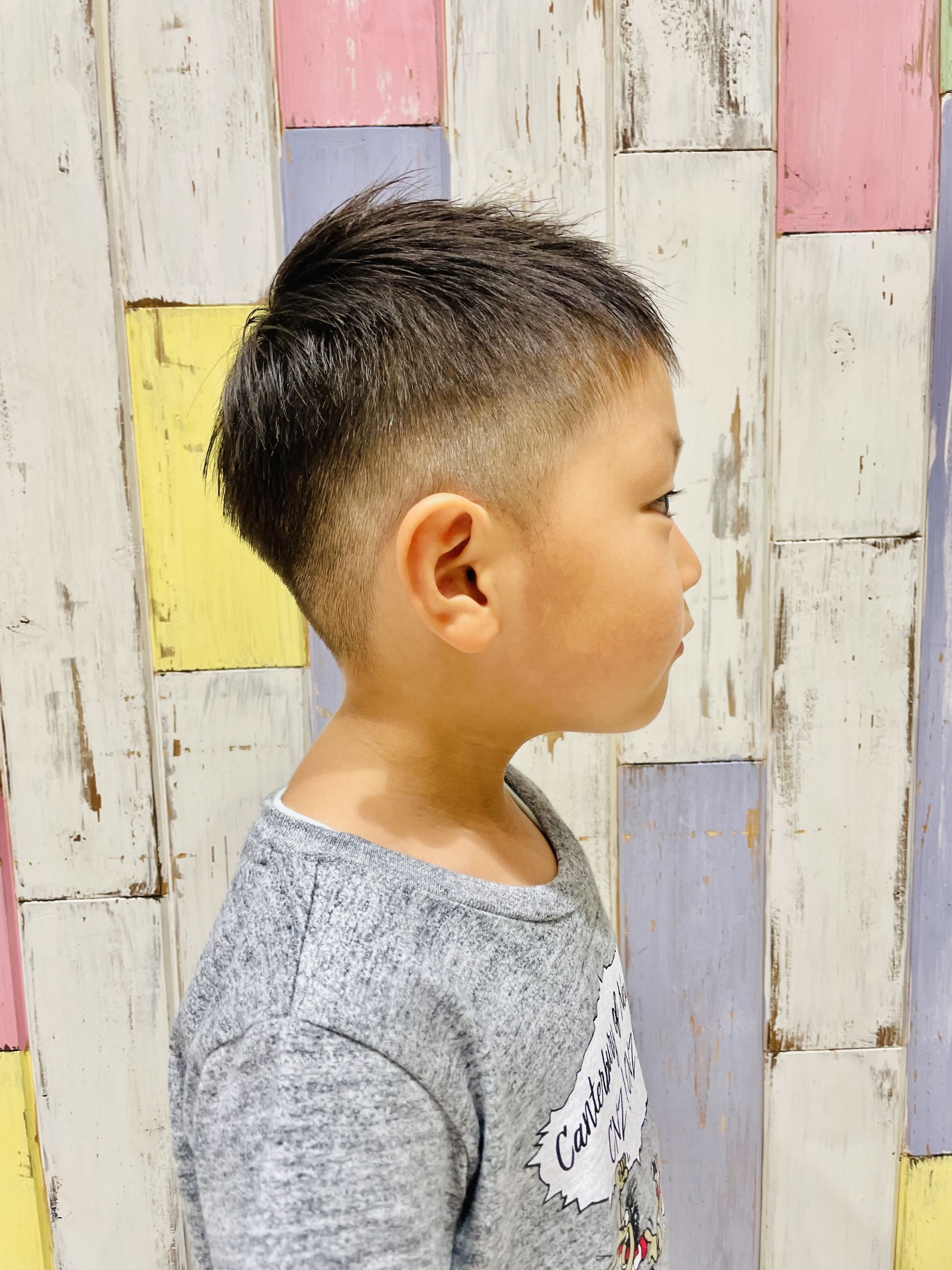 2025年秋 クールなで子供のメンズに似合うクールなベリーショートの髪型 ヘアカタログ・ヘアスタイル を探す - OZmallビューティ