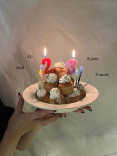 記念日ストーリー あげるべきかTikTok