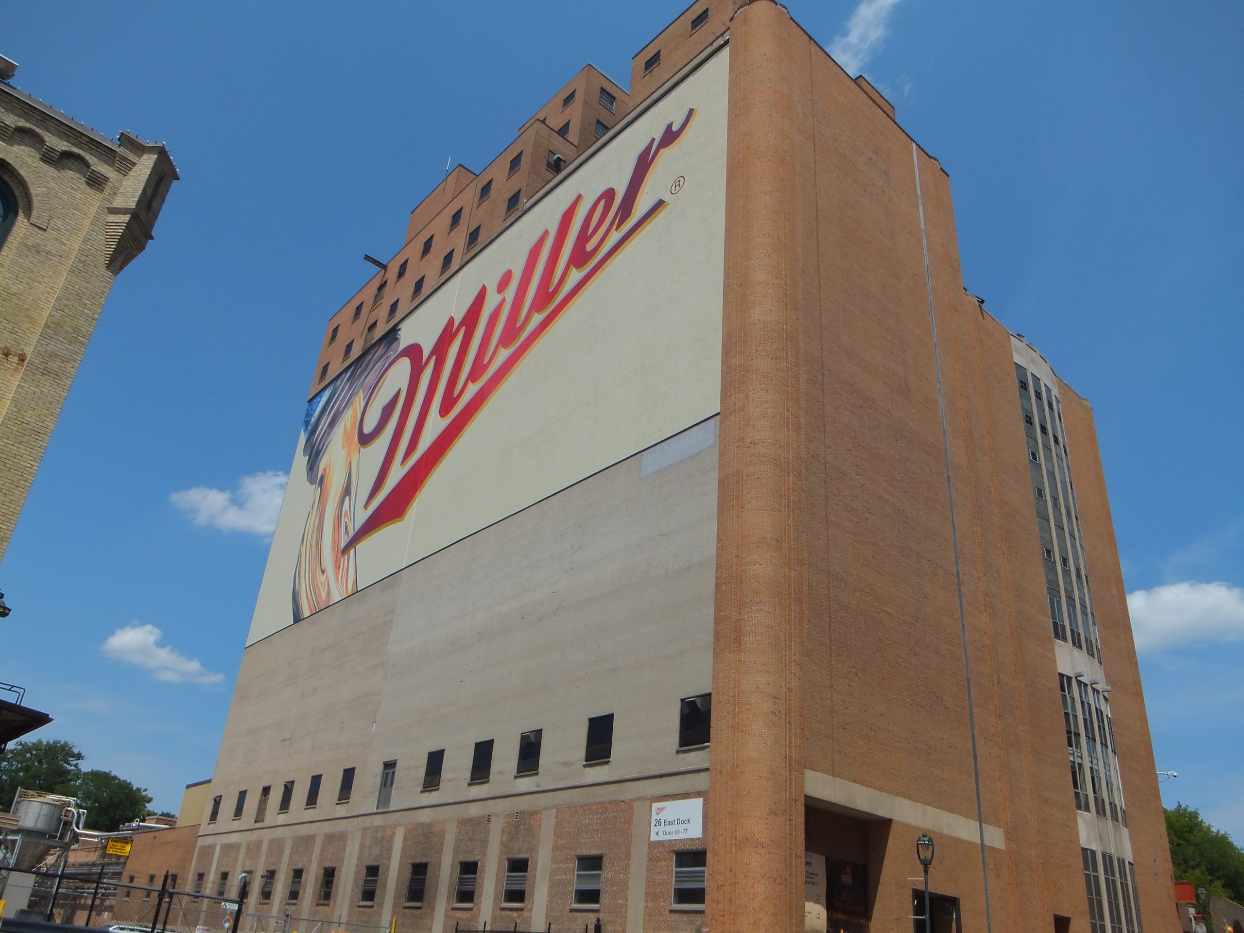 アメリカンファミリー・フィールドで観戦しよう - メジャーリーグ観戦・ドット・コム