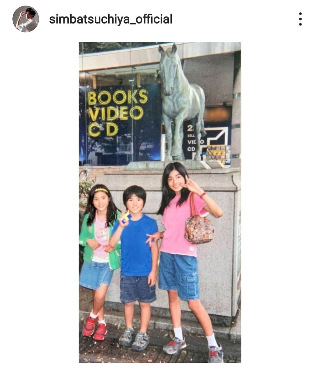 片寄と土屋太鳳が子供と遊ぶ様子TikTok