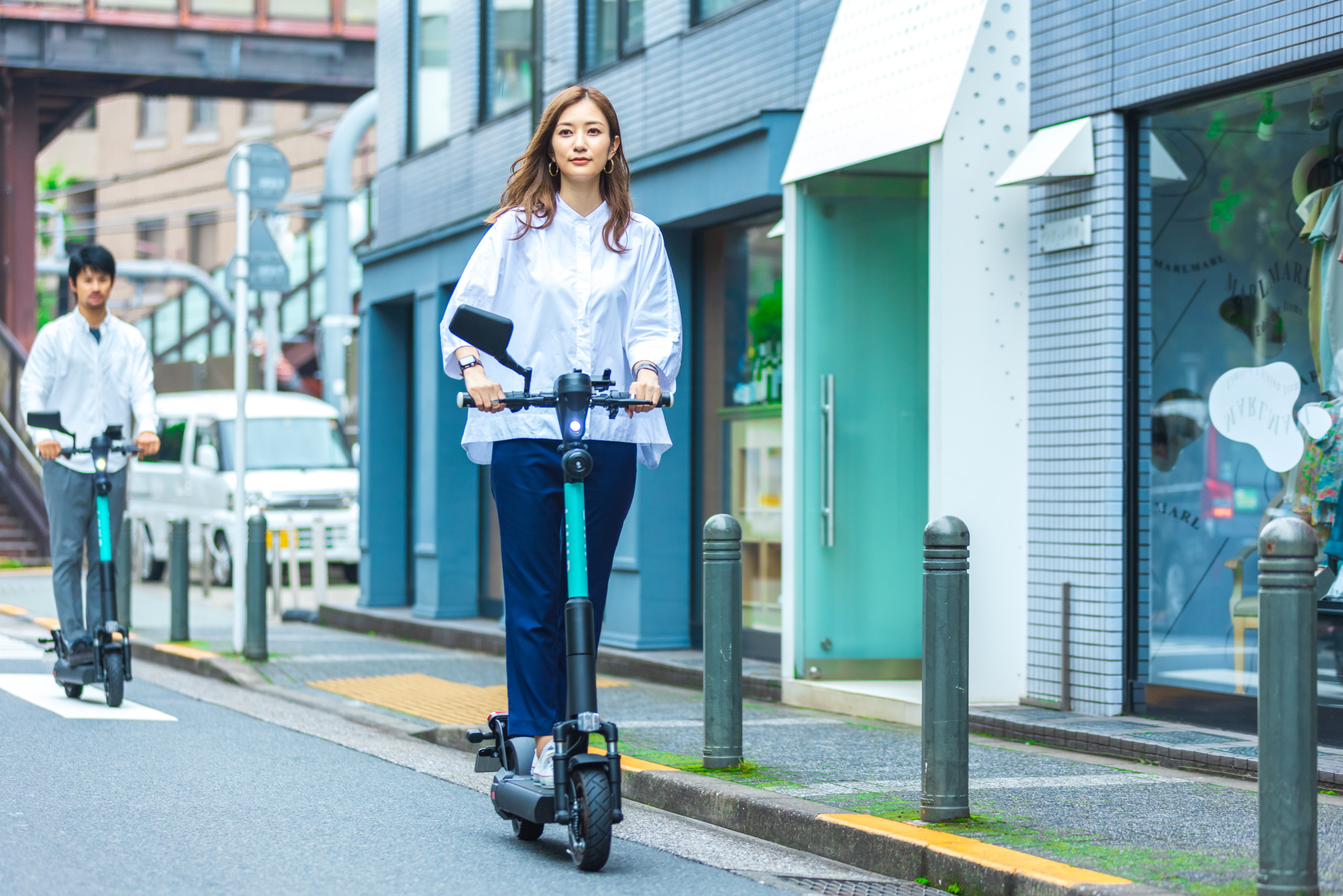 子ども用電動乗用スピニングカート 75311 ドリフト スピン LED 充電式 乗り物 8歳 小学生 車 おもちゃ 大きい 運転 クリスマス 誕生日プレゼント コストコ 直送 楽天市場 クリスマス プレゼント 電動乗用玩具乗用玩具・三輪車 :おもちゃの通販