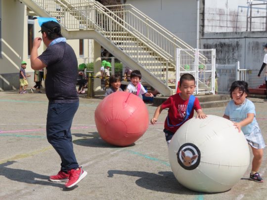 おもいっきり運動会③ 0歳児親子競技 ニチイキッズ秋田ひろおもて保育園ニチイキッズ
