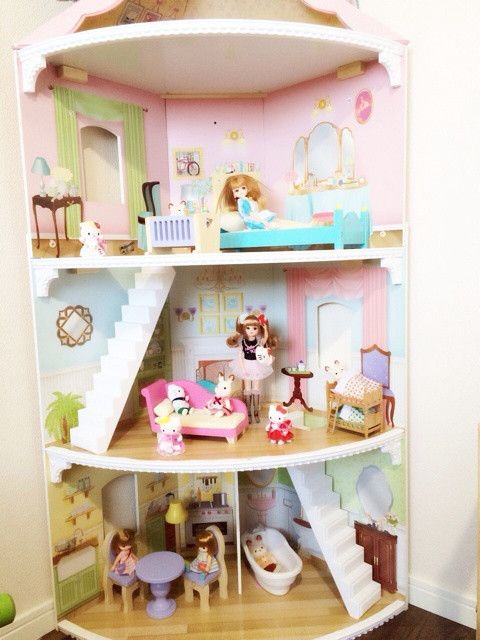 100均でリカちゃんハウスを本気で作るぞ お家本体となるカラーボックスを選ぶパーティープランナー山本加奈子の素敵ホームパーティー術