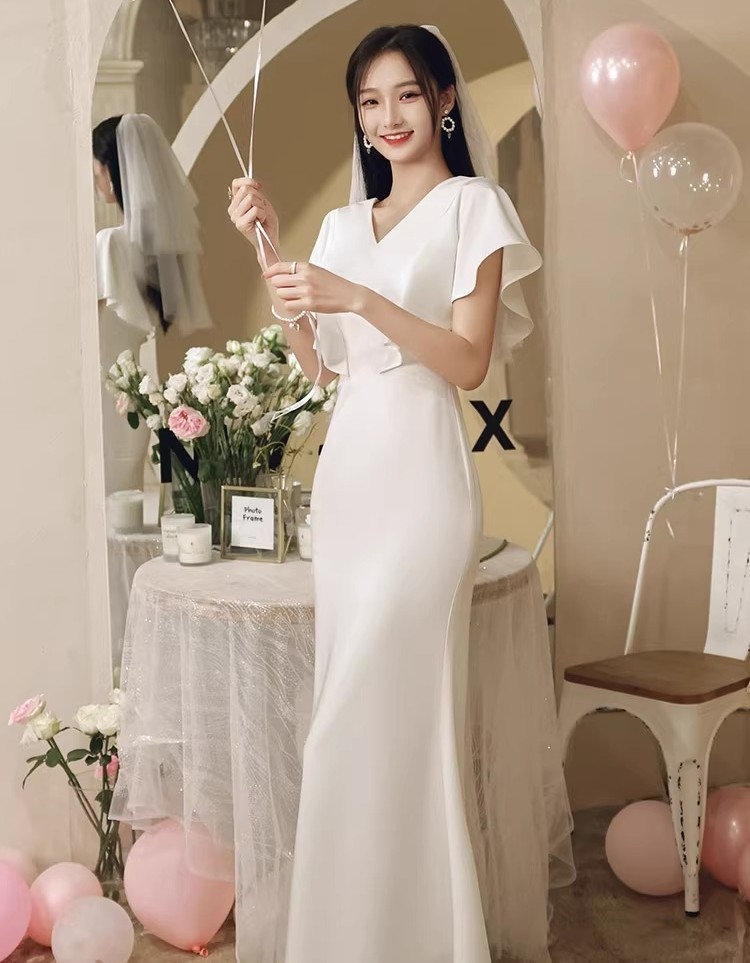 友人のみの結婚パーティー、何から始める？費用・会費・服装の疑問を実例付きで完全解決！みんなのウェディングニュース