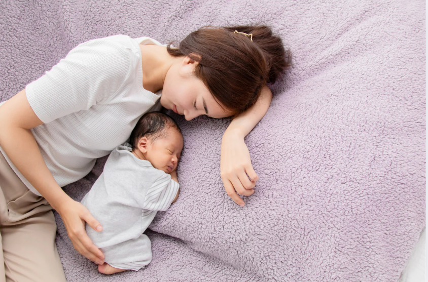 産婦人科医監修 初マタさん必見！ 誕生0日目～退院まで 赤ちゃんは新生児室で何してる？たまひよ