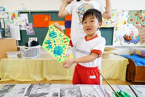 運動会を万国旗で盛り上げよう！ 保育園で取り入れたい手作りアイディア保育士を応援する情報サイト 保育と暮らしをすこやかに ほいくらし