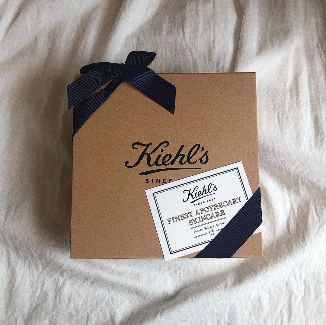 2025年大学生の彼氏への誕生日プレゼント 人気ランキングTOP8！10代・20代の男性がもらって嬉しいものを厳選！プレゼント ＆ギフトのギフトモール