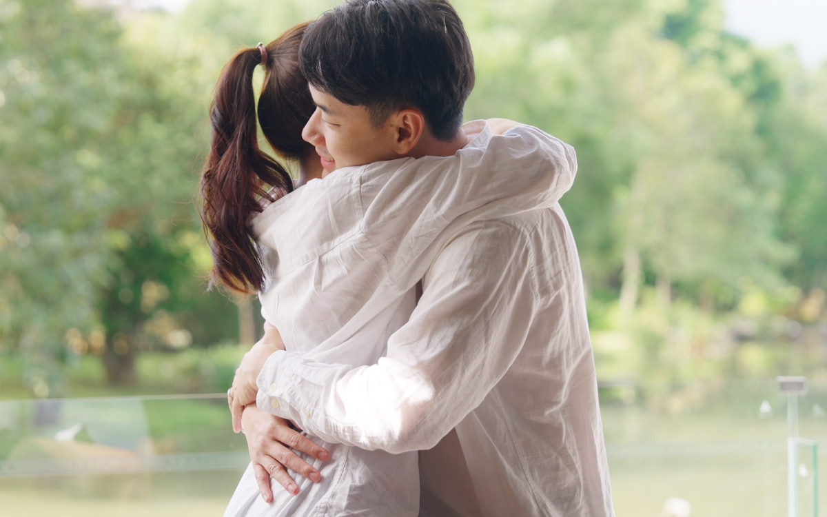 彼女がキュンとするハグとは？彼氏に知ってほしいハグの仕方を伝授 - ENSPORTS magazine