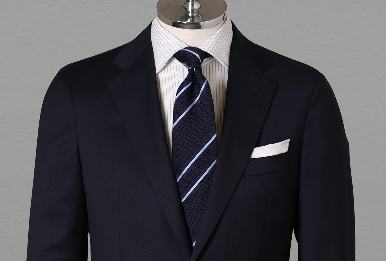 結婚式 参列 でネイビースーツをお洒落に着こなすポイントとコーデ - ENJOY ORDER Magazine