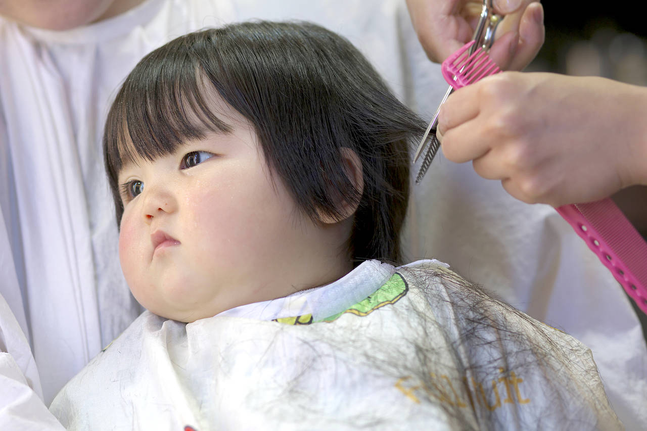 子供 女の子 の前髪の切り方カットの仕方・セルフカットのコツヘアスタイル・髪型All About