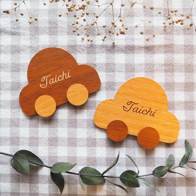 結婚式の可愛い手作り席札のアイデア集