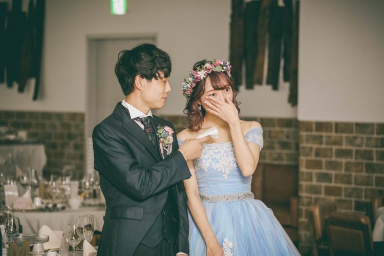 Amazon.co.jp: 結婚式 手紙 両親 便箋 リボン柄 3ページ ありがとう心をこめて ピンク ゴールド箔 長文用 花嫁の手紙台紙 新郎 新婦友人 友達 兄弟 姉 挨拶 感謝 レターセット スピーチ メッセージ エピソード 台紙 お礼 妻へ 手渡し 渡す 文章 花嫁 プレゼント 感謝の