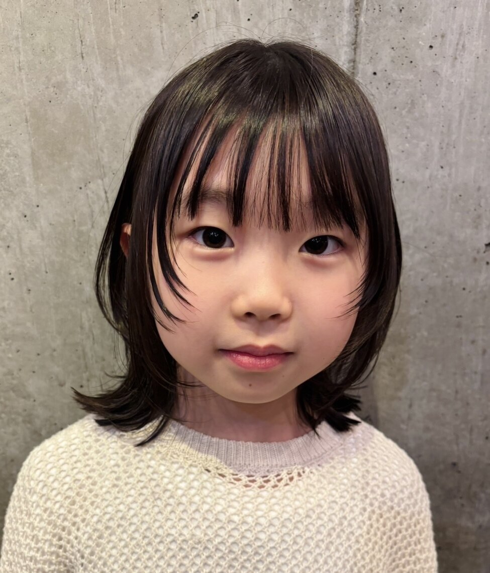 トップを短く元気なイメージに！男の子のエアリーショートヘア おうちでキッズヘアカット＆アレンジHugKum はぐくむ