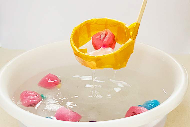 子どもだけで作る 金魚の制作とあそび♪夏の制作保育あそび保育士さんと繋がりたいおうち工作子育てアイデア季節の製作TikTok