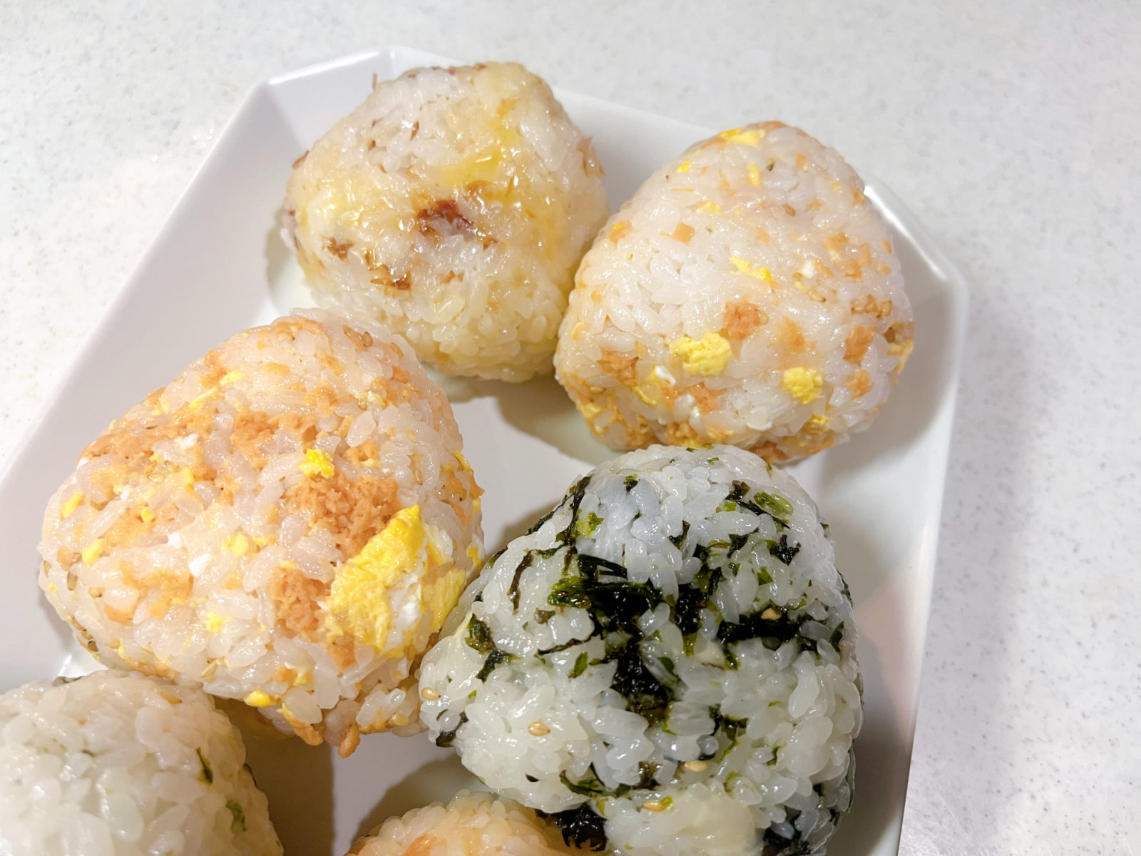 夏休みランチ ボリューム満点なおにぎりレシピ5選♪子どもが飛びつくのはコレ！4yuuu