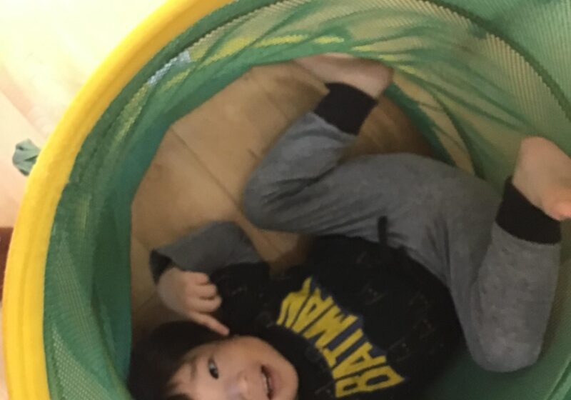 1歳児 トンネル遊び東京・千葉にある認可・認証保育園ならぽけっとランド