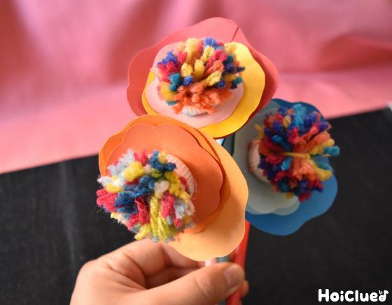 卒園プレゼント製作 ストローと折り紙だけで本格かわいい、手作り花束の作り方ほいくびより