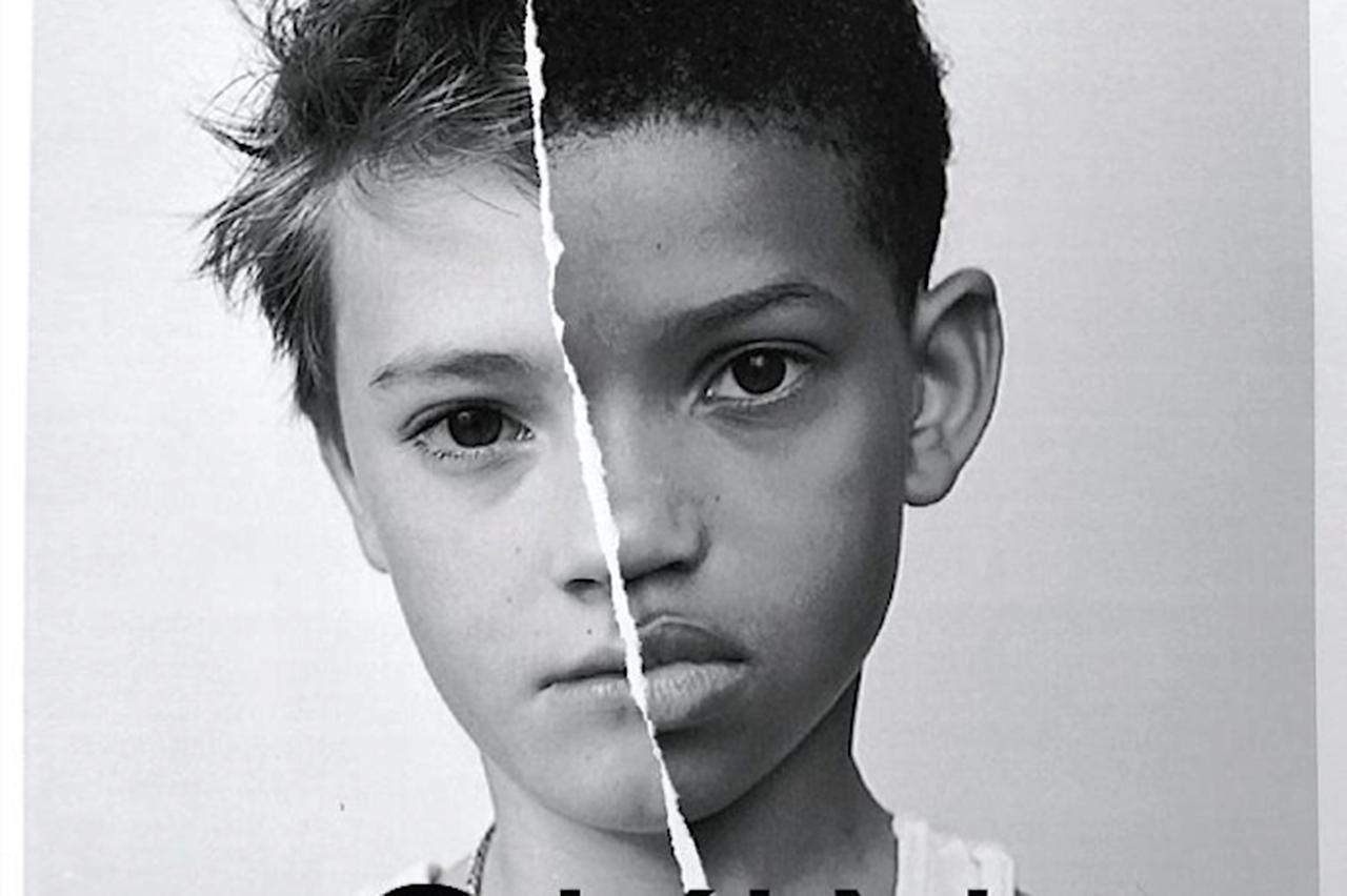 楽天市場 ポストカード カラー写真「赤ちゃんを抱えブランケットを羽織る白人と黒人」105×150mm 郵便はがき メッセージカード : ユージニア楽天市場店