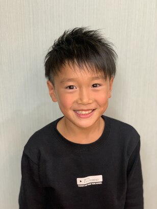 小学生の男の子の髪型 2024最新 おしゃれヘアカタログ123選！いつもよりおしゃれになれる髪型を長さ別にご紹介サンキュ