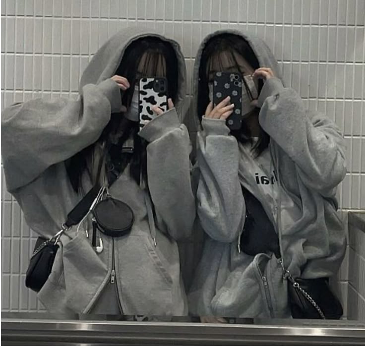 実写ペア画 ♀」のアイデア 10 件実写, 友だちフォト, 韓国 可愛い 画像