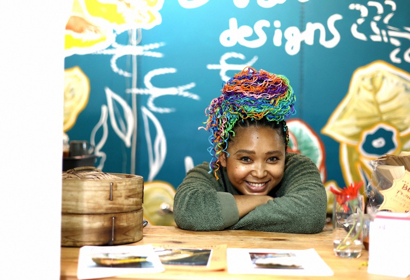 肌の色が違う双子の赤ちゃん、「信じられない幸運」と母 米 - CNN.co.jp