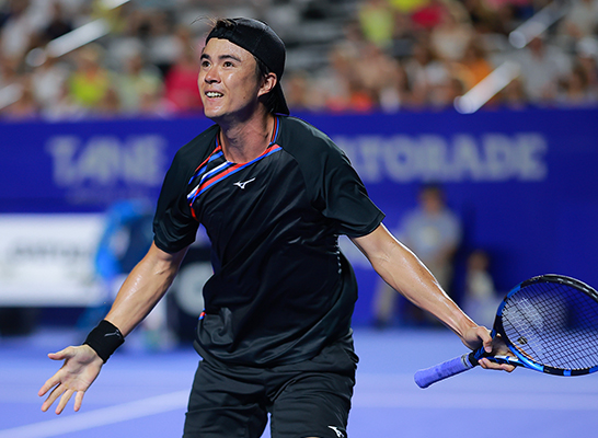 ダニエル太郎 父親の職業は何？母親についてや現在の年収とは