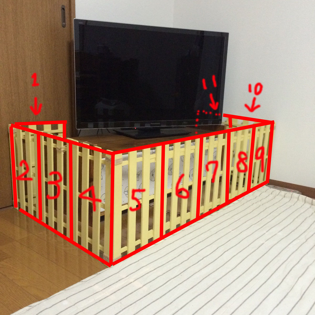 壊れたベビーゲートをDIYで修理!後編 手作りベビーゲートを移設。すのこで開閉、ラブリコを多用。 - ぱわーおんBLOG