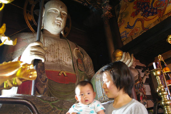 楽天市場長袖・ドライ有マタニティフォトＴシャツ安産祈願マタニティ tシャツ 赤ちゃん 記念写真 ペア 妊婦 リンクコーデ 家族ゆったり 大きめ 撮影用 イラスト 文字 かわいい キッズ 子供 大人 ギフト プレゼント 誕生日 : 彩りTシャツアイシー楽天市場店