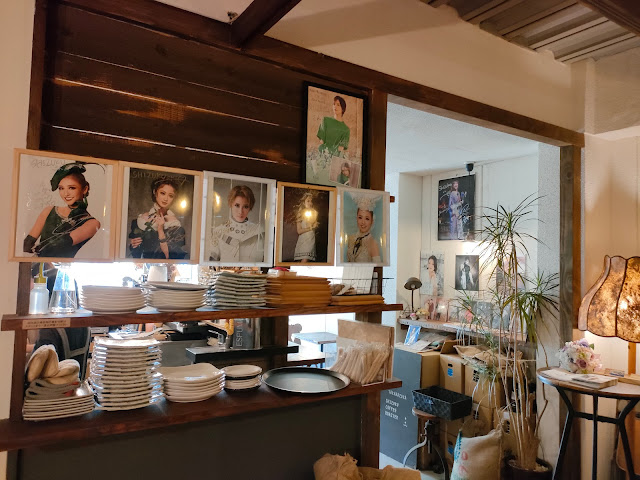 花のみちセルカ1Fにカフェができるみたい ZuCafe Wine＆Sweets : 宝塚コミパ通信