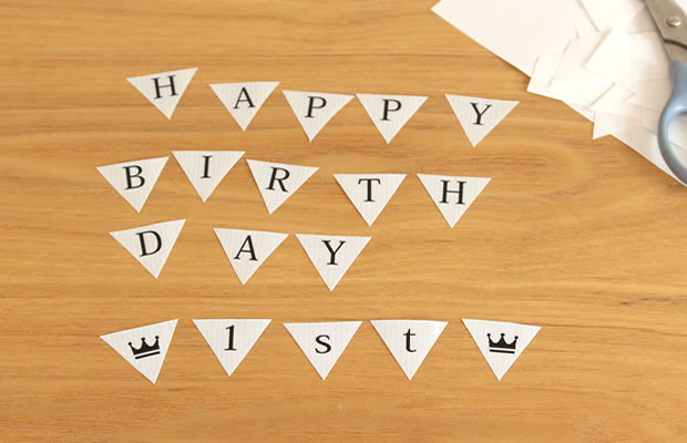 1歳誕生日モノクロ背景フォトをCanvaで作る方法！5分で完成ふぁみめも