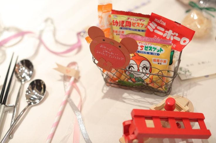 一部即納パーティーバッグ バッグ フォーマル 祝い キッズ 子供 女の子 ショルダーバック ディズニー プリンセス ミッキー ミニー 雑誌掲載小さめ ポシェット ミニバッグ クラッチ 七五三 おしゃれ 小学生 3歳 7歳 プレゼント 子供服 ワンピース 秋服 通園子供ドレス専門店