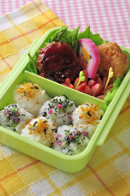 小学生の遠足のお弁当に悩んだら。見て楽しい食べて美味しいとっておきレシピ14選folk