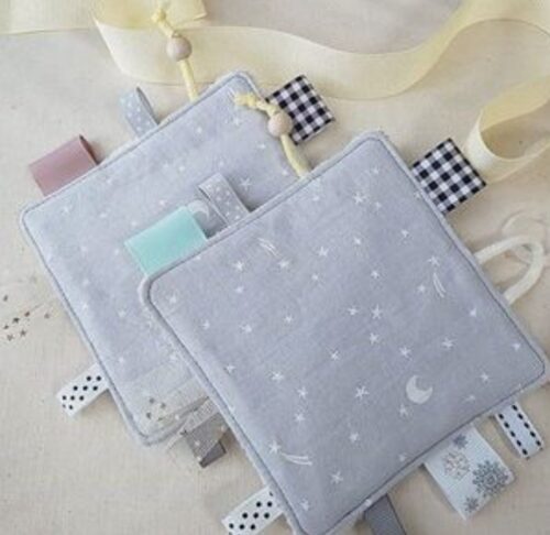 手作りおもちゃ 牛乳パックで手作りおもちゃ『簡単コロコロボール』乳児用 - YouTube