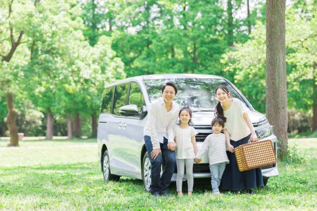 軽自動車で「5人乗り」はOK？ 普通免許で「10人以上の乗車」も合法？ 「大人＋子ども」の