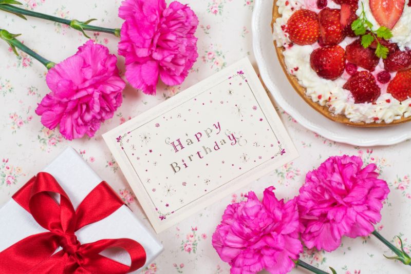 彼氏への誕生日メッセージ例文 男性が感動する内容、喜ぶ言葉は？なんでも情報発信局