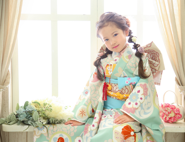 3歳の七五三はツインテールがおすすめ！かわいさが引き立つアレンジ方法こども写真館スタジオアリス写真スタジオ・フォトスタジオ