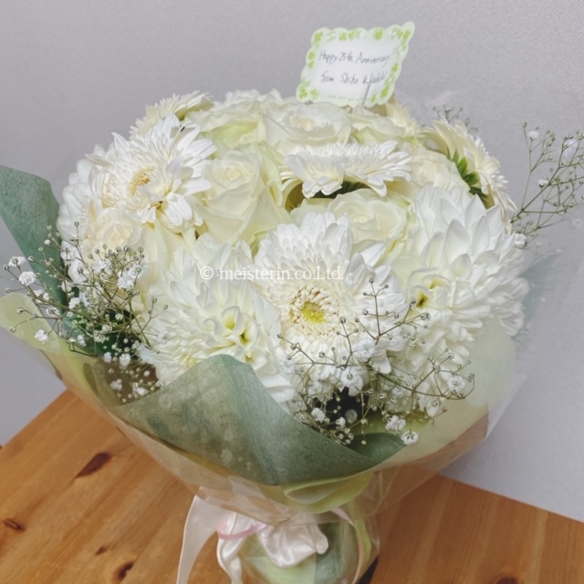 今までの気持ちを込めてご両親へ感謝のプレゼントを渡しましょう♪ピア花－PIAHANA－