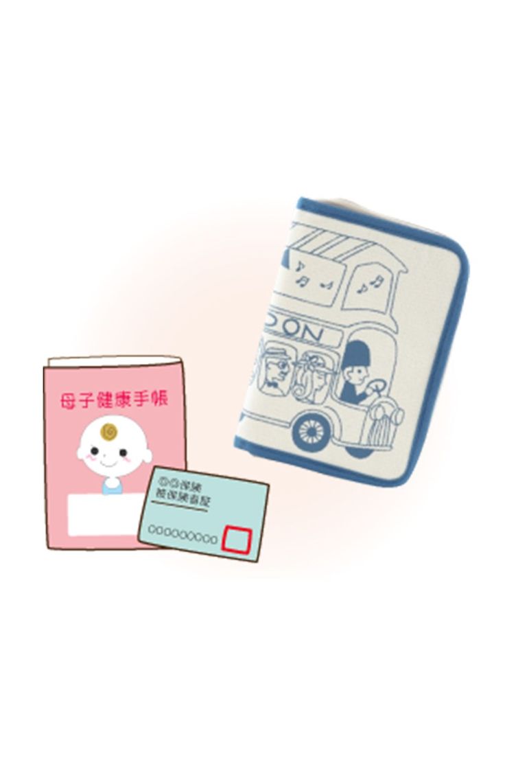 マタニティマークはアカチャンホンポでもらえた木製のを愛用しています！ 札幌は母子手帳がやたらでかくて、市販の母子手帳ケースに入らないのです🤣ワーママ マタニティライフ 産休中 双子 DD 二卵性北海道 札幌 妊娠９ヶ月 妊娠後期 管理入院プレママ特典