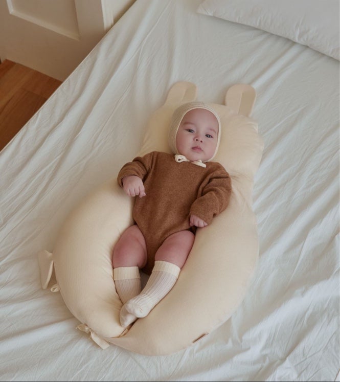 新生児の特徴！生まれてすぐの赤ちゃんの手足がWM型の理由は？新生児育児All About