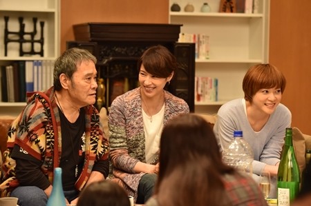 画像1 6香取慎吾＆上野樹里が接近？“元夫”の登場に揺れ動く＜「家族ノカタチ」第3話あらすじ 場面カット＞ - モデルプレス