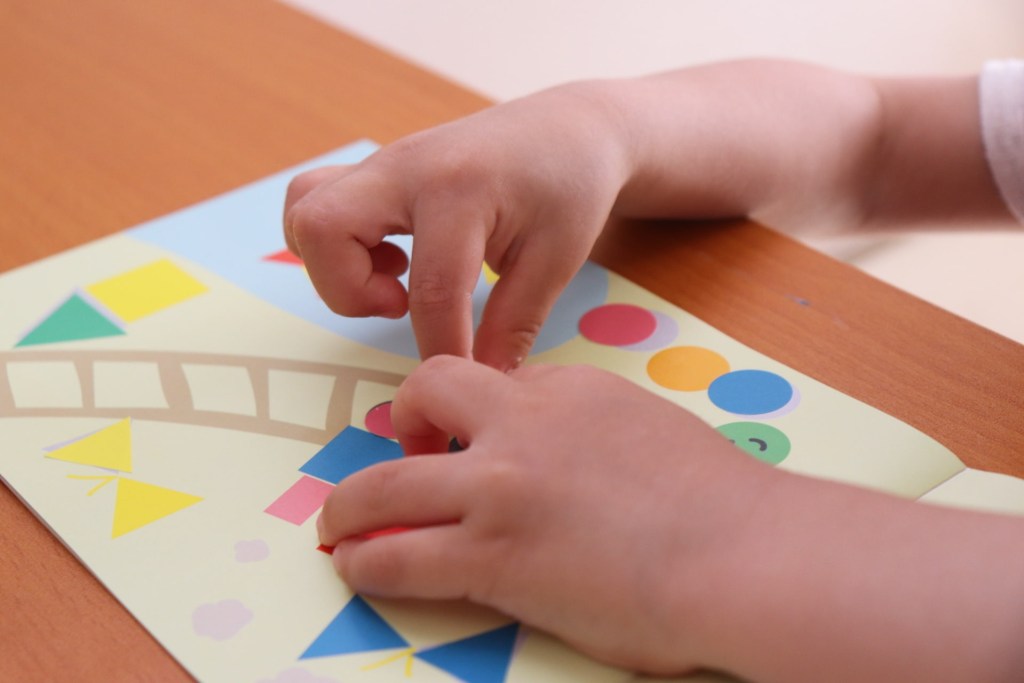 １歳半双子の遊び方や性格の違いなど – 続々ピカ待ち☆ふたご絵日記