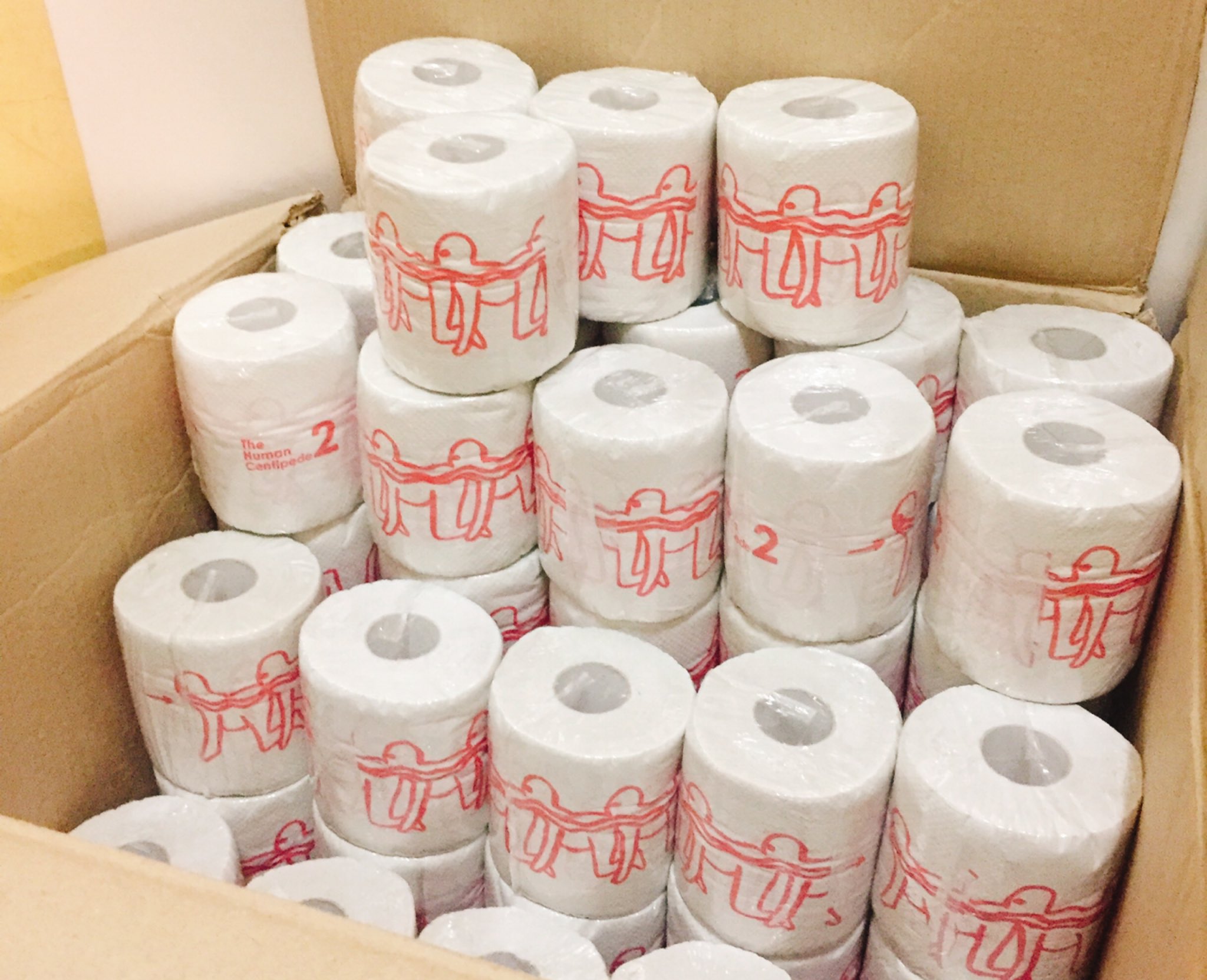 ムカデ人間 トートバッグとトイレットペーパーセット - メルカリ