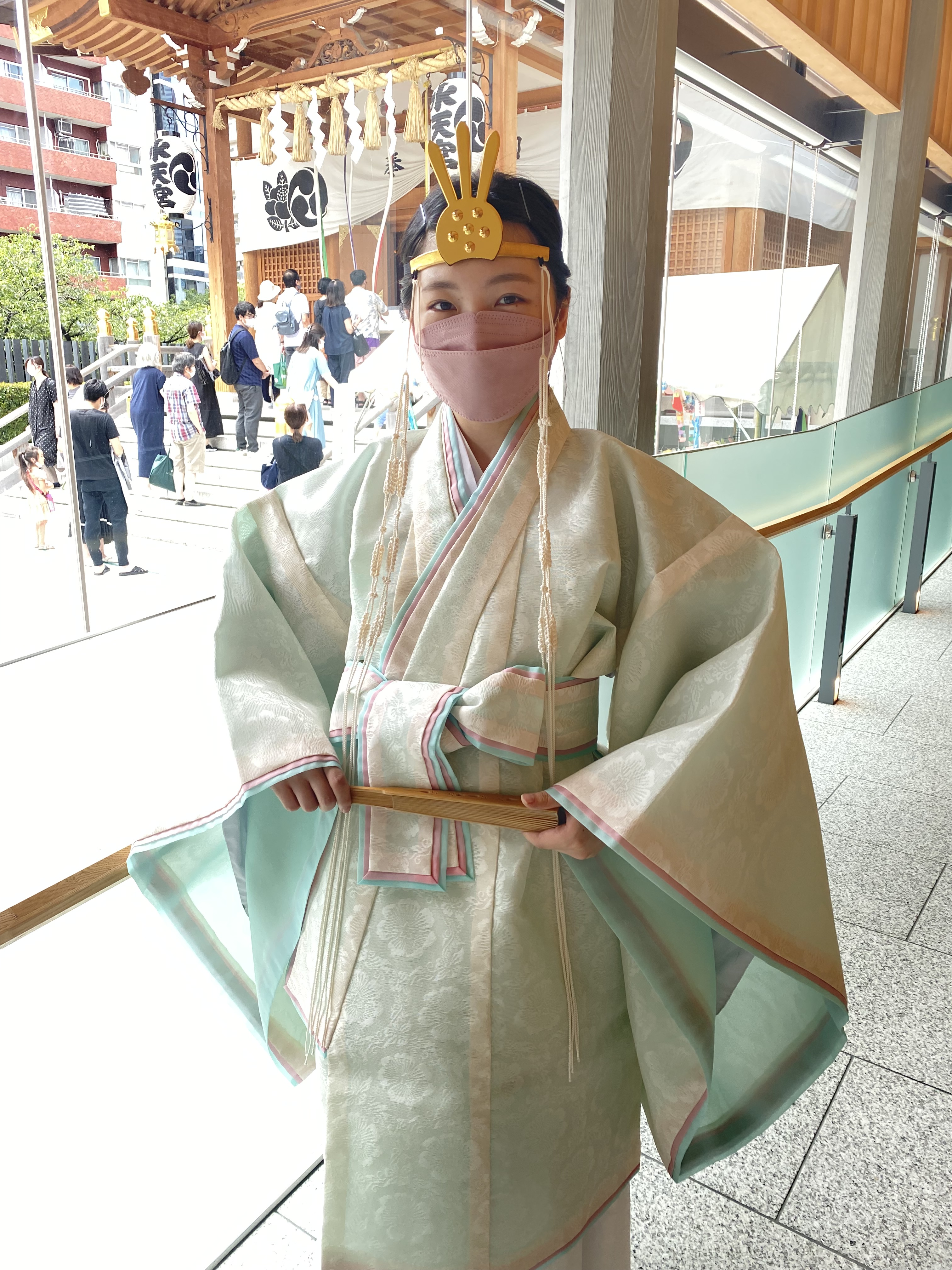 楽天市場送料無料 巫女神職用装束セット 上下別売り可 白衣 ポリエステル ・袴 朱 衣装 緋袴 赤 神職衣裳 神官 神主 神社 神宮 神事 神祇祭礼 祭禮 儀式 奉納 寺院 僧侶 住職 女性 レディース あんどん 巫女バイト 初詣 : いそや 楽天市場店