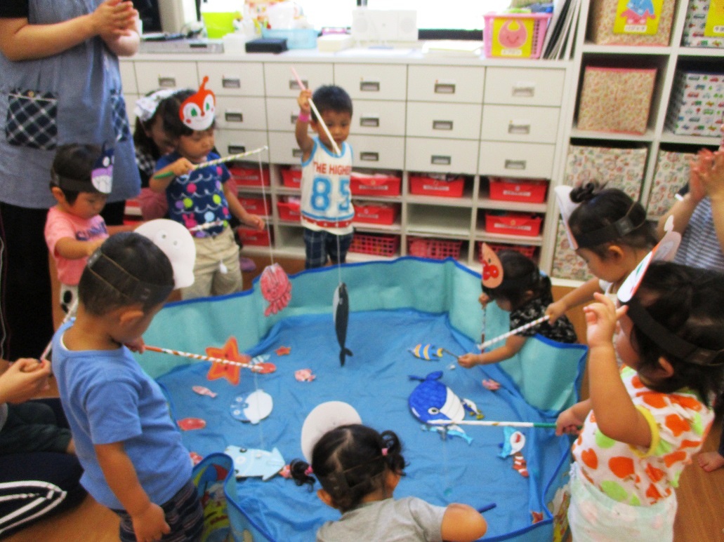 みんなの投稿 夏祭り ヒモ引きゲームの裏保育と遊びのプラットフォーム ほいくる