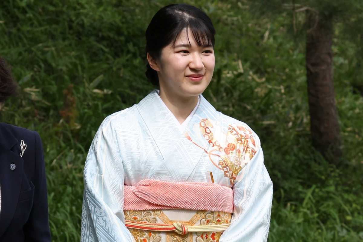 雅子さまと紀子さま 優美な秋の“お着物コーデ” カット集 – STORYストーリィオフィシャルサイト