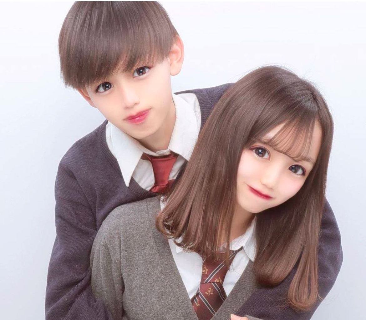 カップルに超ぴったりの最新※プリ 『Hyper shot』のハイアングルでの おすすめポーズを紹介꒰ˆ꜆⸝⸝⸝⸝꜀ˆ꒱🎀💖 Hypershotは無加工風の写りもあるから 男の子も可愛くなりすぎなくて超おすすめだよ！🍒•. ポーズに迷ったらぜひ参考にしてね✌☆彡