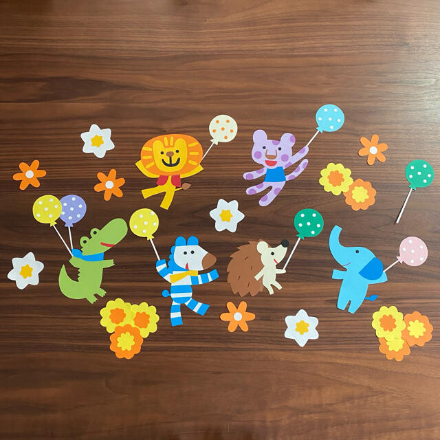 Amazon.co.jp: 壁面飾り お花 春風ふんわり 5月6月 保育園 幼稚園 : ホーム＆キッチン