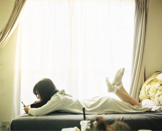 カップルの寝方で心の中が分かる？ - AFFLUX 愛する人へ贈るゆびわ言葉®がついた婚約・結婚指輪